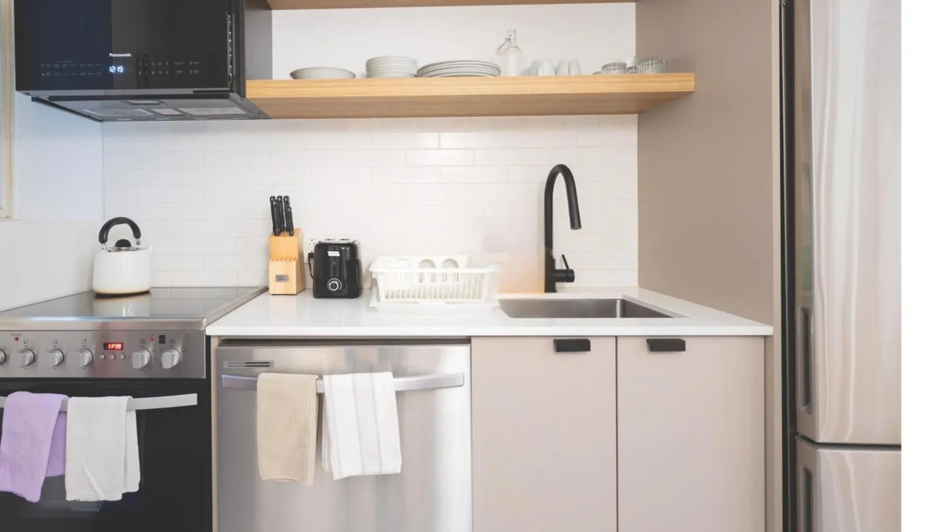 Ch-Apartments, Downtown Montreal 0*,