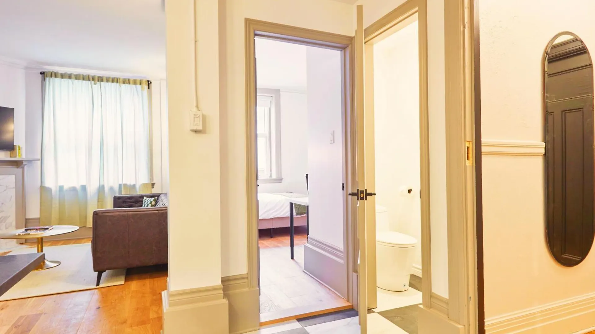 Apartment Ch-Apartments, Downtown Montreal Canada